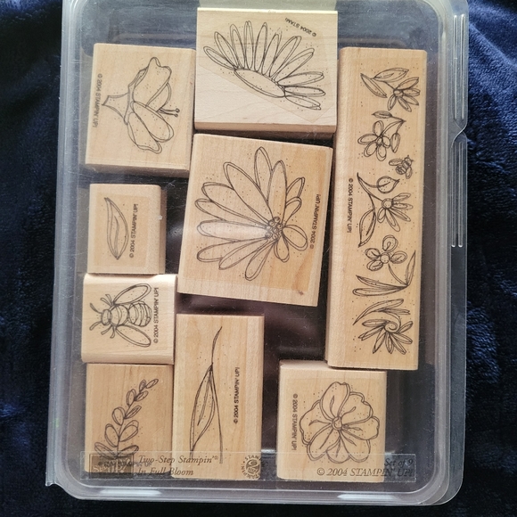 Stampin' Up! Two Step Stampin In Full Bloom Wooden Block Stamp set - Picture 2 of 8